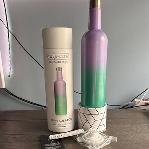 Bru Mate 25oz insulator color solPurple and Green Ombre Water Bottle for Dining